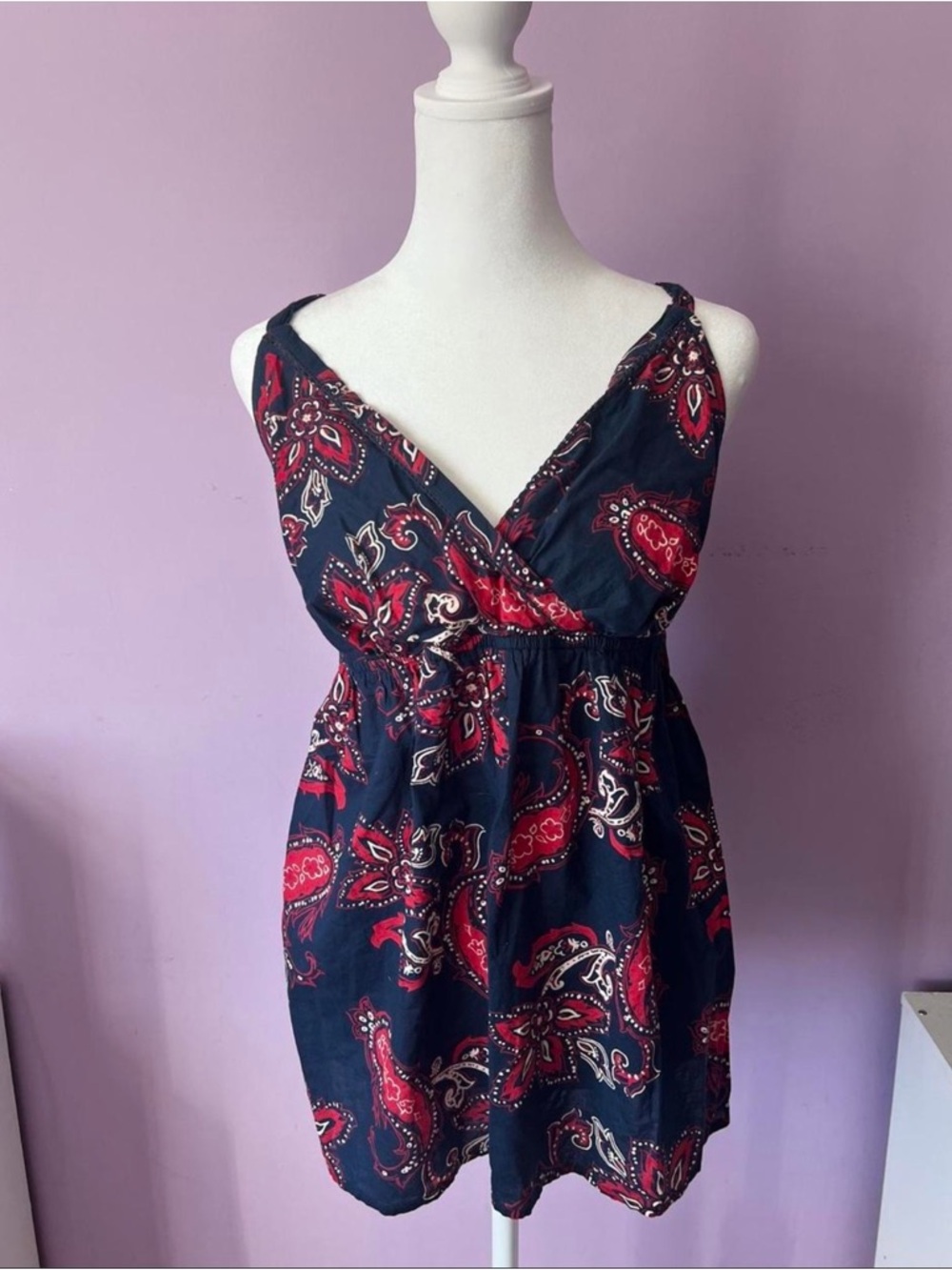 Faded Glory red floral paisley babydoll smocked cami red, white, blue womens M